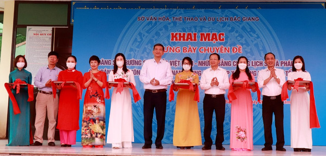 Bac Giang accorde une priorité à la communication sur la souveraineté maritime du Vietnam ảnh 1 Bac Giang accorde une priorité à la communication sur la souveraineté maritime du Vietnam ảnh 1