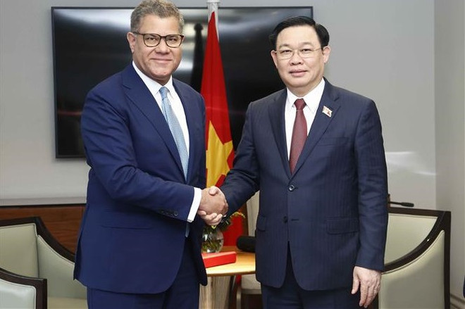Le président de l’AN rencontre le président de la COP26 ảnh 1 Le président de l’AN rencontre le président de la COP26 ảnh 1