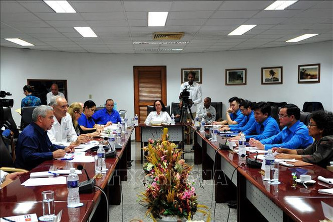 Les relations entre les travailleurs vietnamiens et cubains appréciées ảnh 1 Les relations entre les travailleurs vietnamiens et cubains appréciées ảnh 1