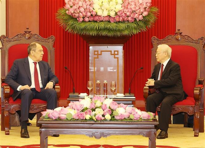 Le leader du PCV Nguyên Phu Trong reçoit le ministre russe des AE ảnh 1 Le leader du PCV Nguyên Phu Trong reçoit le ministre russe des AE ảnh 1