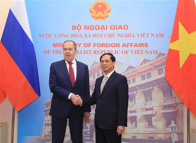 Le ministre vietnamien des AE s'entretient avec son homologue russe ảnh 1 Le ministre vietnamien des AE s'entretient avec son homologue russe ảnh 1