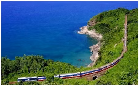 Un programme touristique présente le Vietnam sur le chemin de fer Nord-Sud ảnh 2