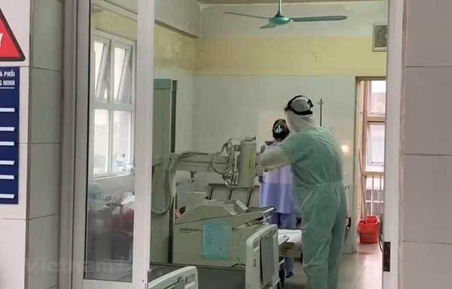 COVID-19 : le Vietnam détecte sept nouveaux cas de contamination ảnh 1 COVID-19 : le Vietnam détecte sept nouveaux cas de contamination ảnh 1