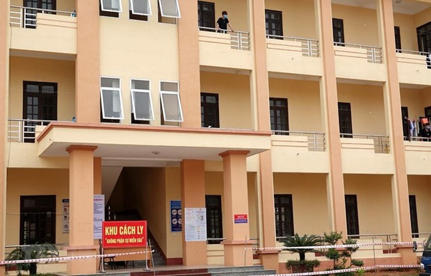 Le Vietnam signale trois autres cas positifs pour le SARS-CoV-2 ảnh 1