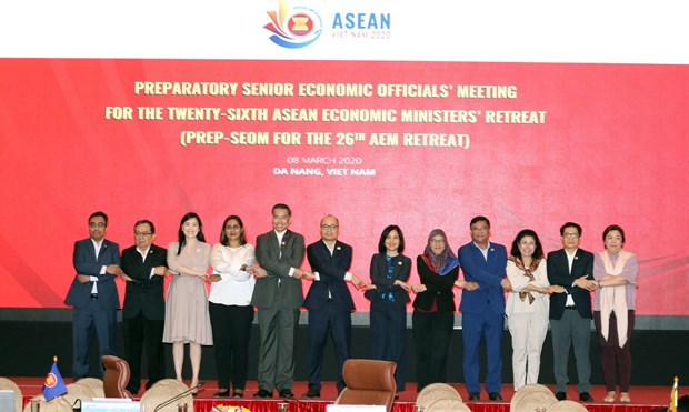 Adoption des initiatives du Vietnam dans la coopération économique avec l'ASEAN ảnh 1 Adoption des initiatives du Vietnam dans la coopération économique avec l'ASEAN ảnh 1