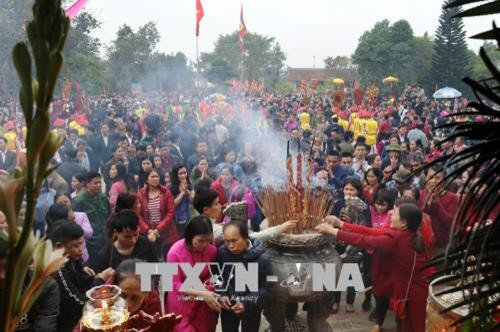 Ouverture de la fête de la Mère Au Co ảnh 1 Ouverture de la fête de la Mère Au Co ảnh 1