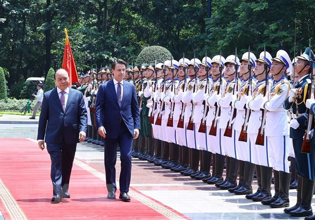 Vietnam-Italie : entretien entre les deux Premiers ministres ảnh 1 Vietnam-Italie : entretien entre les deux Premiers ministres ảnh 1