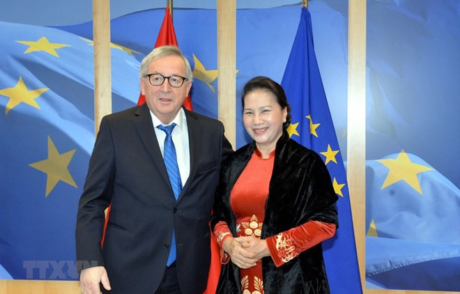 L’UE apprécie la signature de l’accord de libre-échange avec le Vietnam ảnh 1 L’UE apprécie la signature de l’accord de libre-échange avec le Vietnam ảnh 1