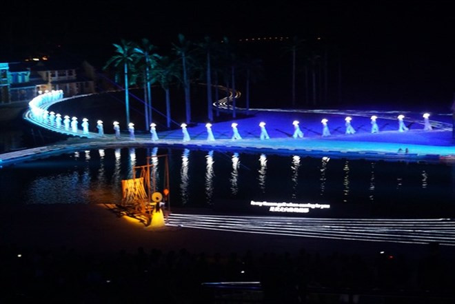 Deux records du Vietnam au programme artistique « Mémoire à Hoi An » ảnh 1 Deux records du Vietnam au programme artistique « Mémoire à Hoi An » ảnh 1