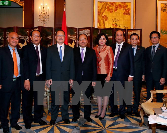 Le PM Nguyen Xuan Phuc rencontre des entrepreneurs hongkongais ảnh 1 Le PM Nguyen Xuan Phuc rencontre des entrepreneurs hongkongais ảnh 1