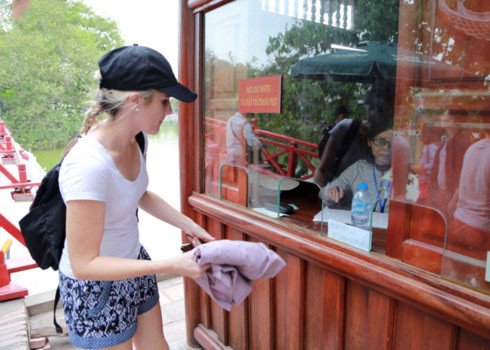 Prêt de tenues aux visiteurs : diffuser une bonne image ảnh 2 Prêt de tenues aux visiteurs : diffuser une bonne image ảnh 2