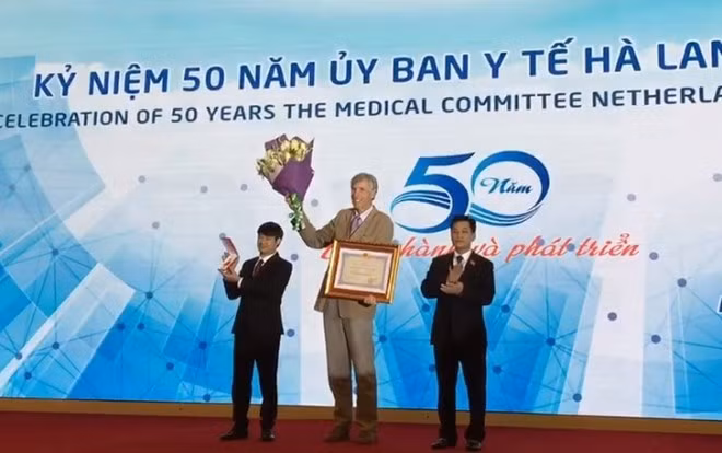 Le comité de la santé MCNV, 50 ans aux côtés du Vietnam ảnh 1