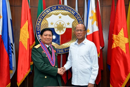 Défense : le Vietnam et les Philippines plaident pour des liens accrus ảnh 2 Défense : le Vietnam et les Philippines plaident pour des liens accrus ảnh 2