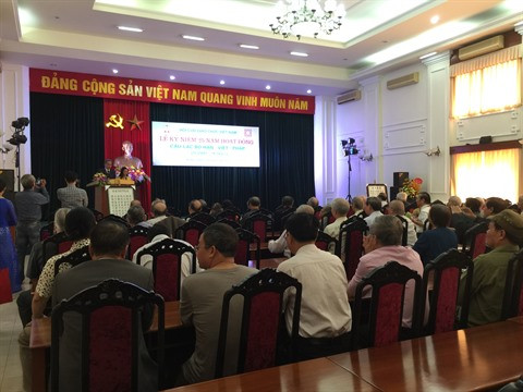 Le Club de poésie en chinois, vietnamien et français fête ses 25 ans ảnh 1 Le Club de poésie en chinois, vietnamien et français fête ses 25 ans ảnh 1