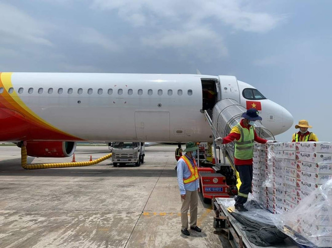 Vietjet s'associe pour promouvoir les exportations et la consommation de litchis ảnh 1 Vietjet s'associe pour promouvoir les exportations et la consommation de litchis ảnh 1