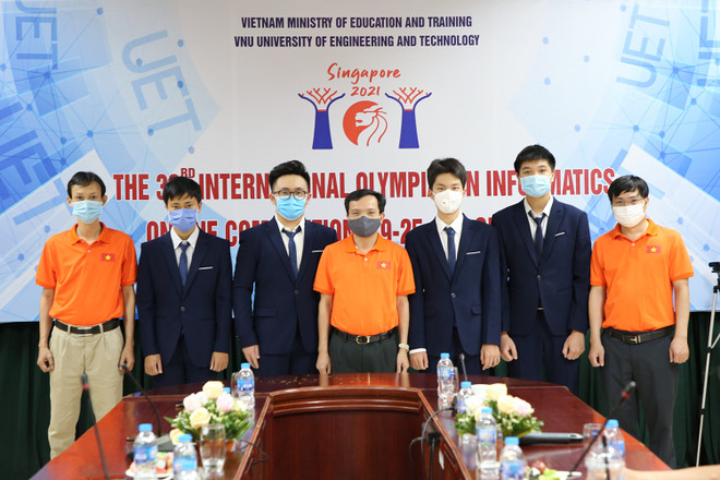 Quatre lycéens vietnamiens primés aux Olympiades internationales d'informatique 2021 ảnh 1 Quatre lycéens vietnamiens primés aux Olympiades internationales d'informatique 2021 ảnh 1