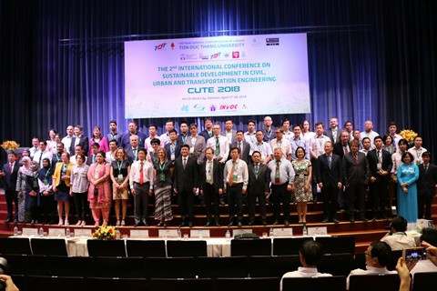 Conférence sur l’application du développement durable aux techniques de construction ảnh 2 Conférence sur l’application du développement durable aux techniques de construction ảnh 2