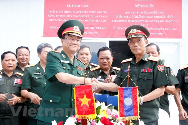 Laos : inauguration d'un centre d’entraînement en simulation construit avec l'aide du Vietnam ảnh 1 Laos : inauguration d'un centre d’entraînement en simulation construit avec l'aide du Vietnam ảnh 1