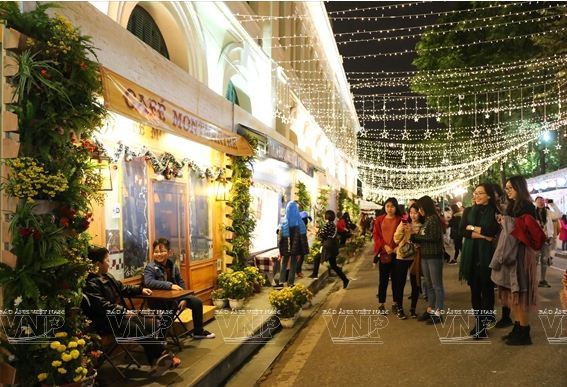 L’amitié Vietnam-France célébrée sur plusieurs octaves ảnh 1