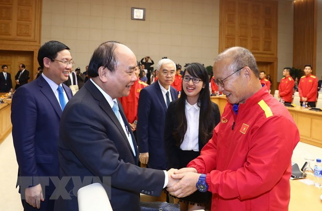 Le football inspire le patriotisme et la fierté nationale, dit le PM ảnh 1 Le football inspire le patriotisme et la fierté nationale, dit le PM ảnh 1