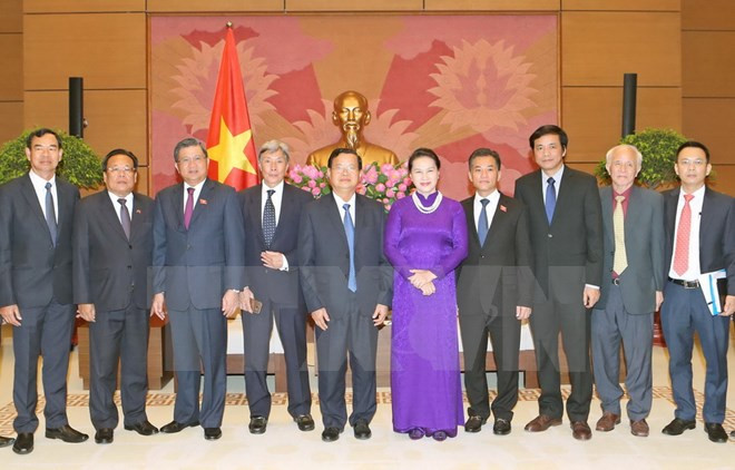 La présidente de l’Assemblée nationale reçoit des hôtes laotiens ảnh 1 La présidente de l’Assemblée nationale reçoit des hôtes laotiens ảnh 1