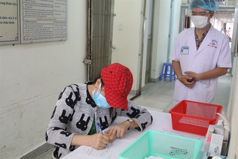 HCM-V: Toutes les personnes revenant des localités touchées par le COVID-19 sont sous surveillance ảnh 1 HCM-V: Toutes les personnes revenant des localités touchées par le COVID-19 sont sous surveillance ảnh 1