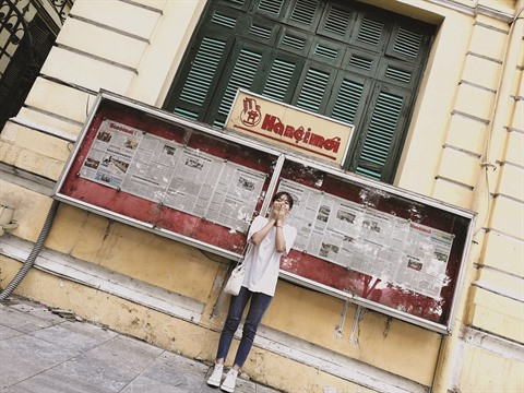 Les journaux papier contiennent des âmes ảnh 2 Les journaux papier contiennent des âmes ảnh 2