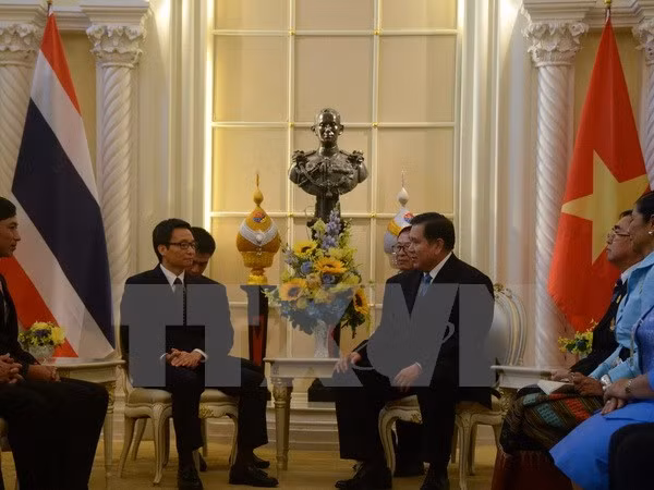 Renforcement de la coopération Vietnam-Thaïlande ảnh 1