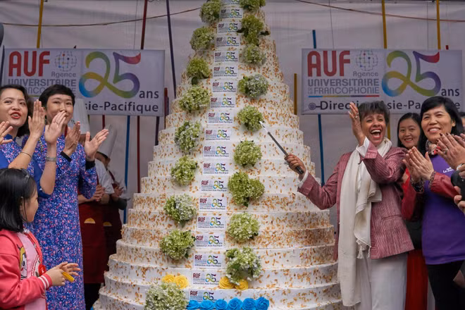 L’AUF, 25 ans d’action pour une francophonie universitaire solidaire ảnh 1
