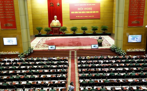 Le PM Nguyen Xuan Phuc à la conférence politico-militaire de l’Armée ảnh 1 Le PM Nguyen Xuan Phuc à la conférence politico-militaire de l’Armée ảnh 1