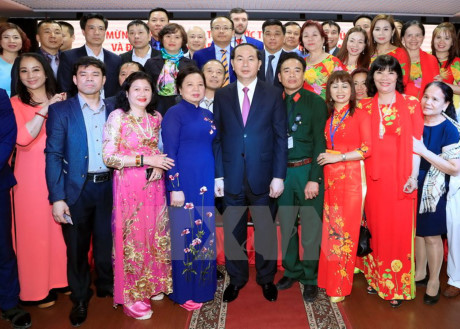 Le président Tran Dai Quang rencontre la diaspora vietnamienne et des amis russes ảnh 1 Le président Tran Dai Quang rencontre la diaspora vietnamienne et des amis russes ảnh 1