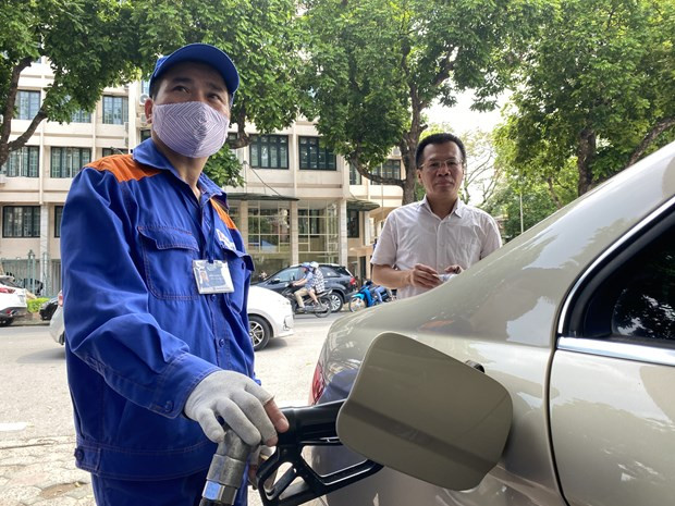Le prix de l'essence en hausse de 1.152 dôngs le litre ảnh 1 Le prix de l'essence en hausse de 1.152 dôngs le litre ảnh 1