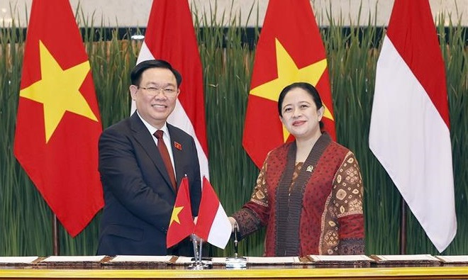Vuong Dinh Hue s'entretient avec la présidente du Conseil représentatif du peuple d'Indonésie Puan Maharani ảnh 1 Vuong Dinh Hue s'entretient avec la présidente du Conseil représentatif du peuple d'Indonésie Puan Maharani ảnh 1