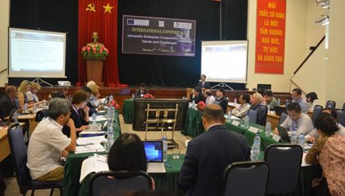Da Nang: conférence sur la coopération entre les universités et les entreprises ảnh 1 Da Nang: conférence sur la coopération entre les universités et les entreprises ảnh 1