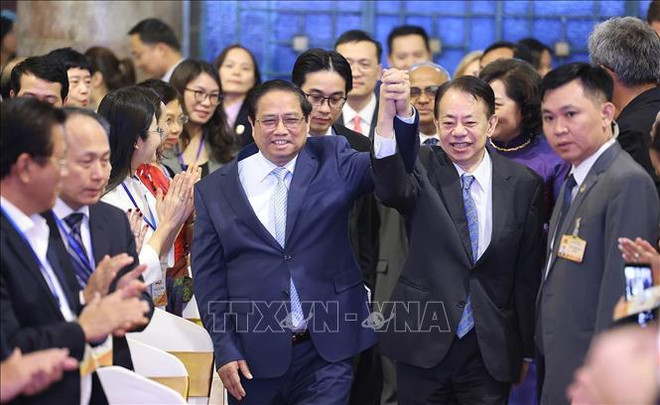 Le PM apprécie l'assistance de la BAD au Vietnam ces 30 dernières années ảnh 1 Le PM apprécie l'assistance de la BAD au Vietnam ces 30 dernières années ảnh 1