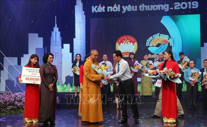 Plus de 45 milliards de dôngs pour les personnes démunies à Hô Chi Minh-Ville ảnh 1 Plus de 45 milliards de dôngs pour les personnes démunies à Hô Chi Minh-Ville ảnh 1