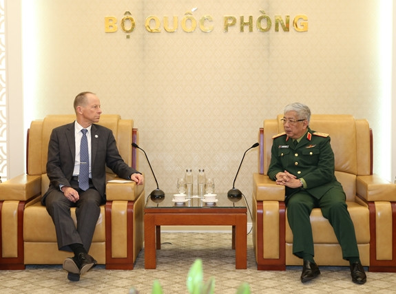 Vietnam et États-Unis resserrent leurs relations en matière de défense ảnh 1 Vietnam et États-Unis resserrent leurs relations en matière de défense ảnh 1