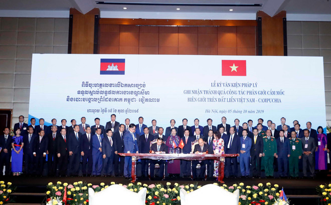 Conférence-bilan sur la délimitation et le bornage de la frontière terrestre Vietnam-Cambodge ảnh 1 Conférence-bilan sur la délimitation et le bornage de la frontière terrestre Vietnam-Cambodge ảnh 1