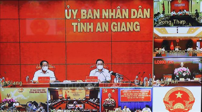 Les plus hauts responsables seront sévèrement sanctionnés si le manque de vigilance dans la lutte anti-COVID ảnh 2