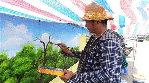 Hanoï : à Phuc Tho, les murs revêtent de nouvelles fresques ảnh 2 Hanoï : à Phuc Tho, les murs revêtent de nouvelles fresques ảnh 2