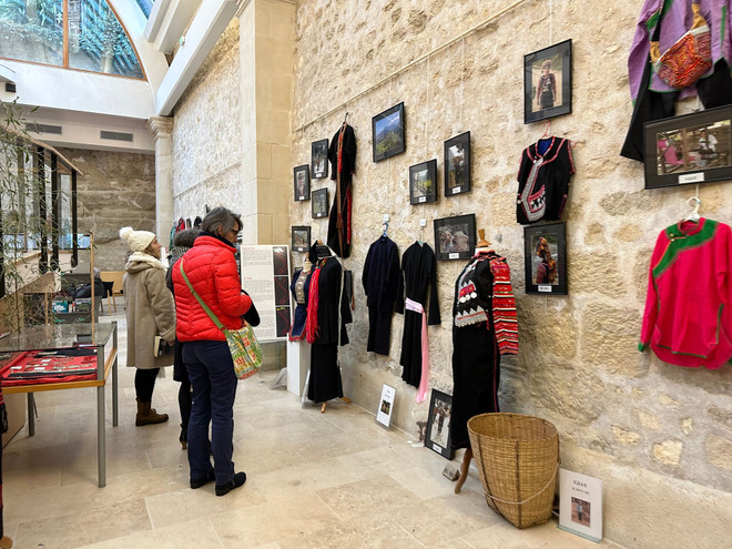 À la recherche des opportunités de coopération avec la ville de Saintes ảnh 3 À la recherche des opportunités de coopération avec la ville de Saintes ảnh 3