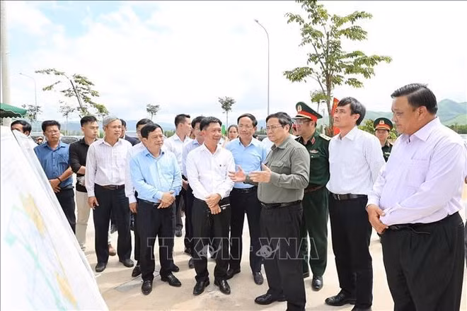 Le Premier ministre Pham Minh Chinh se rend à Binh Dinh ảnh 2