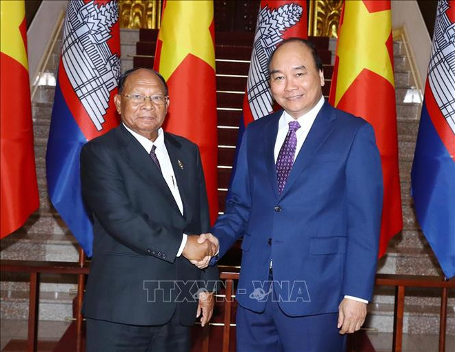 Le PM Nguyen Xuan Phuc reçoit le président de l’AN cambodgienne ảnh 1 Le PM Nguyen Xuan Phuc reçoit le président de l’AN cambodgienne ảnh 1
