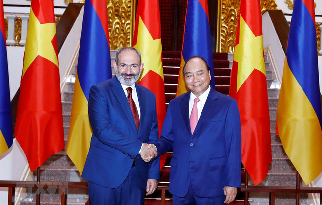 Le Premier ministre arménien termine sa visite officielle au Vietnam ảnh 1 Le Premier ministre arménien termine sa visite officielle au Vietnam ảnh 1