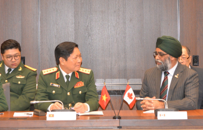 La coopération de défense enrichira le partenariat intégral Canada - Vietnam ảnh 1 La coopération de défense enrichira le partenariat intégral Canada - Vietnam ảnh 1