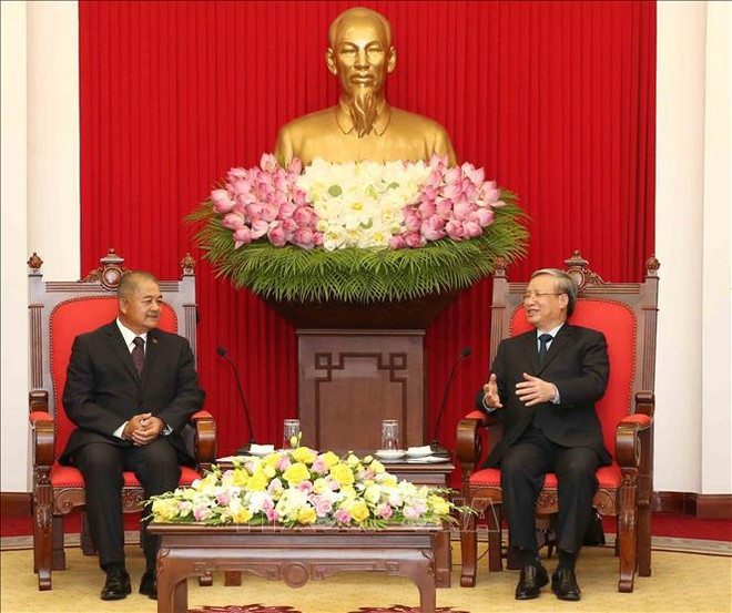Tran Quoc Vuong reçoit une délégation du Parti populaire révolutionnaire du Laos ảnh 1 Tran Quoc Vuong reçoit une délégation du Parti populaire révolutionnaire du Laos ảnh 1