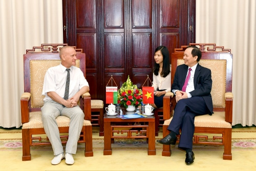 Vietnam – Biélorussie : Renforcer la coopération entre les syndicats du secteur bancaire ảnh 1 Vietnam – Biélorussie : Renforcer la coopération entre les syndicats du secteur bancaire ảnh 1