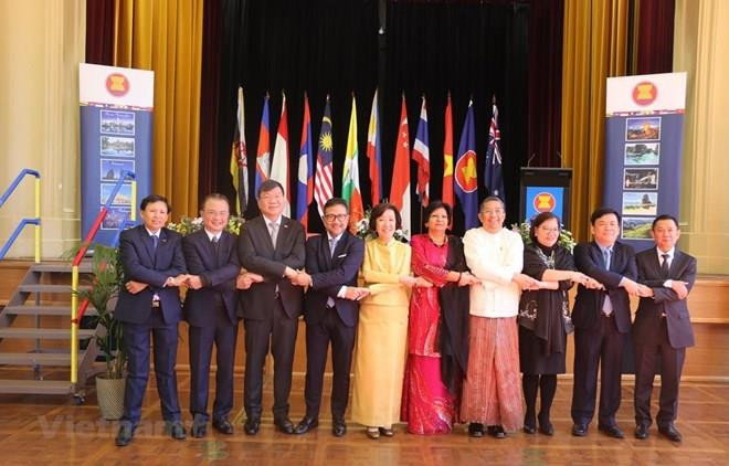 La cérémonie de célébration du 52e anniversaire de la fondation de l'ASEAN en Australie ảnh 1
