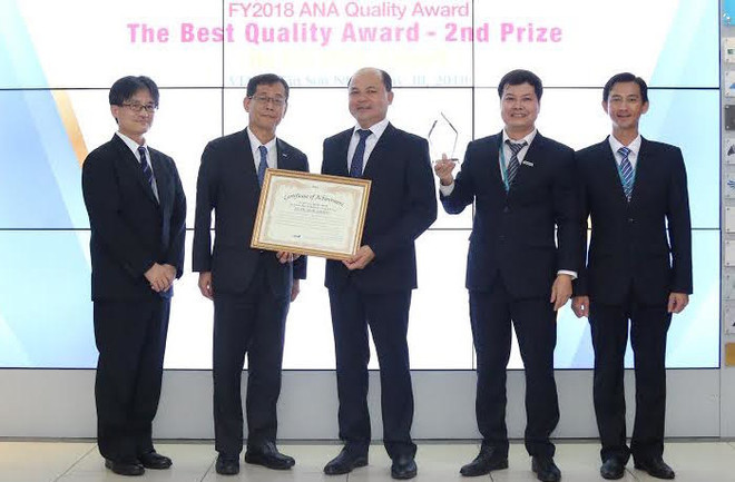 Vietnam Airlines : la compagnie des services subsidiaires reçoit le prix «The Best quality awards» ảnh 1 Vietnam Airlines : la compagnie des services subsidiaires reçoit le prix «The Best quality awards» ảnh 1