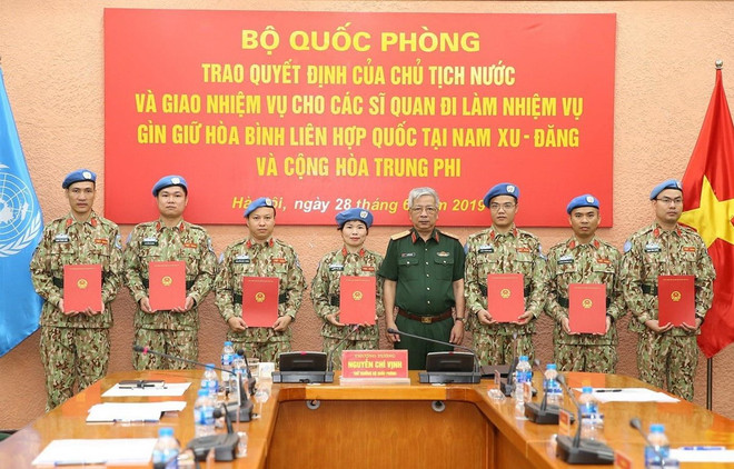Sept officiers supplémentaires participent aux opérations de maintien de la paix de l’ONU ảnh 1 Sept officiers supplémentaires participent aux opérations de maintien de la paix de l’ONU ảnh 1